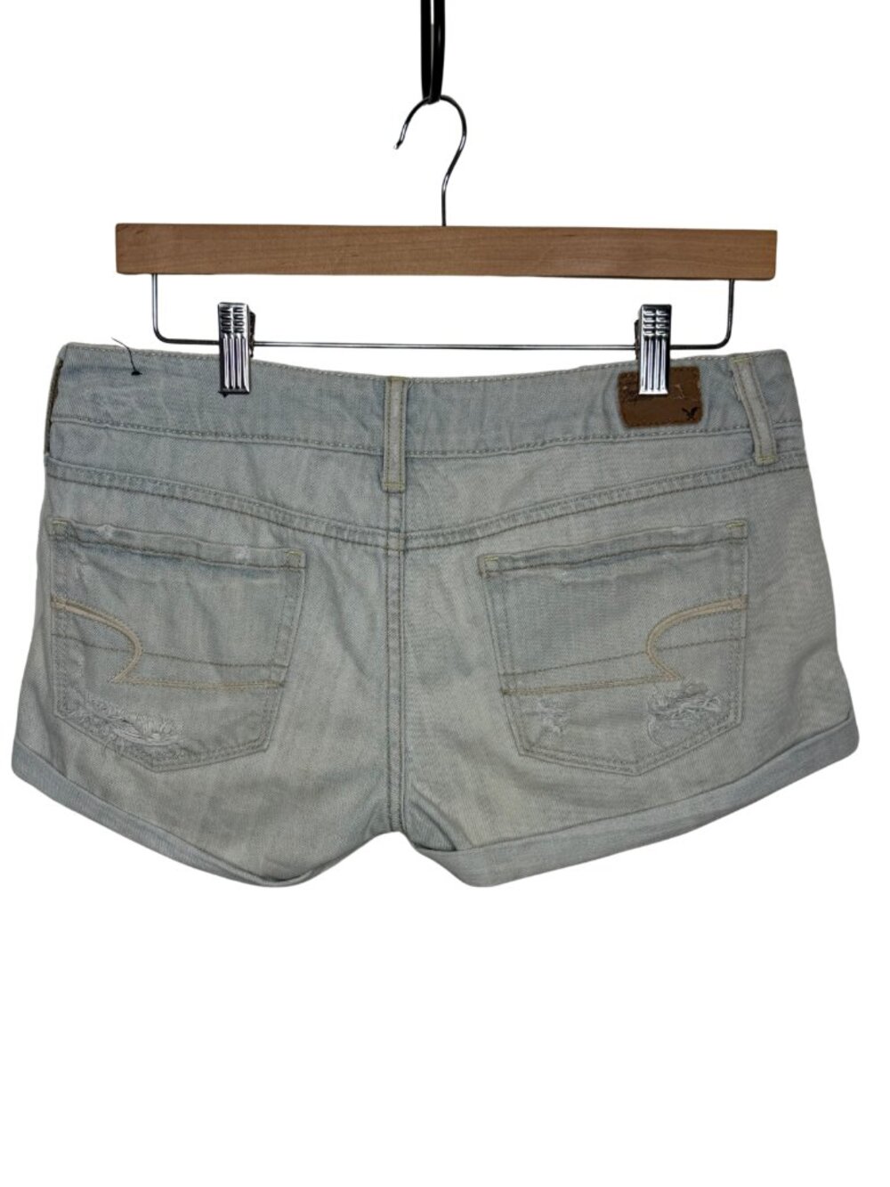 merican Eagle Light Wash Distressed Denim Cuffed Shorts Size 4 - Picture 5 of 12